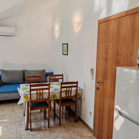 Apartment Sofija Slatine